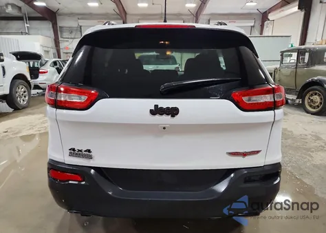 2016 Jeep Cherokee Latitude z USA, uszkodzony, nr VIN 1C4PJMCB6GW218919